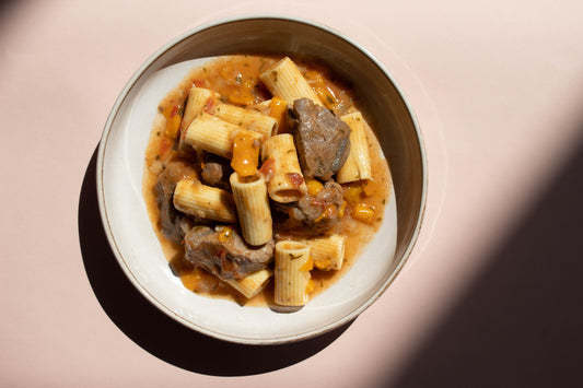 Carne con macarrones